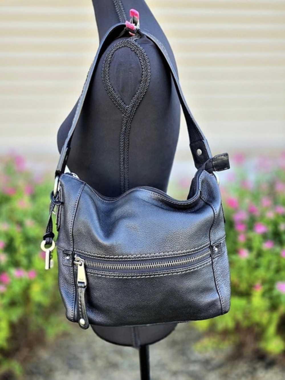 Fossil Vintage Fossil Black Leather Shoulder Bag Style 75082 Vintage Black